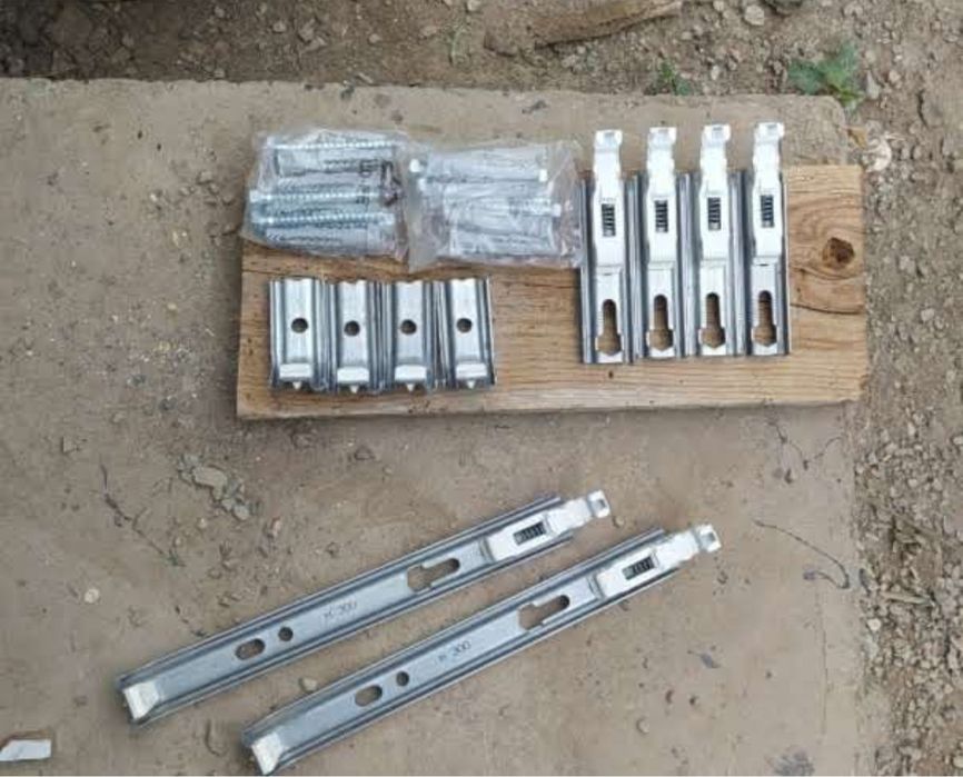 Крепление для панельных радиаторов