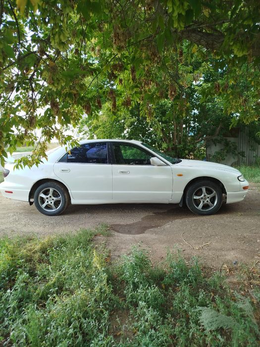 Автомобиль Мазда