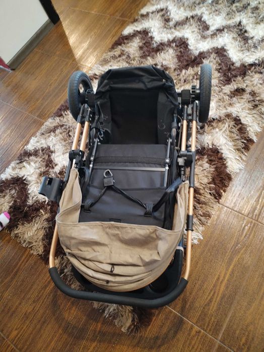 Vând Carucior sport Baby Care