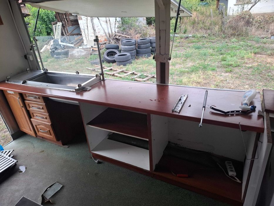 Каравана за бързо хранене