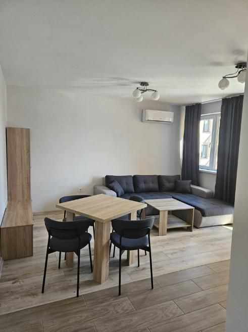 Дава се под наем Двустаен апартамент в Пловдив, Южен - 62 кв.м за 415 € - Снимка #2