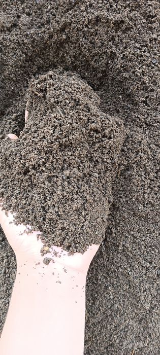 Biogumus sotiladi 0,5 elakda elangan