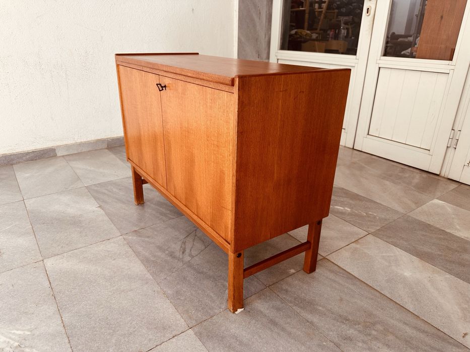 Скандинавски бар шкаф от тиков фурнир – Mid Century Modern, 60-те години