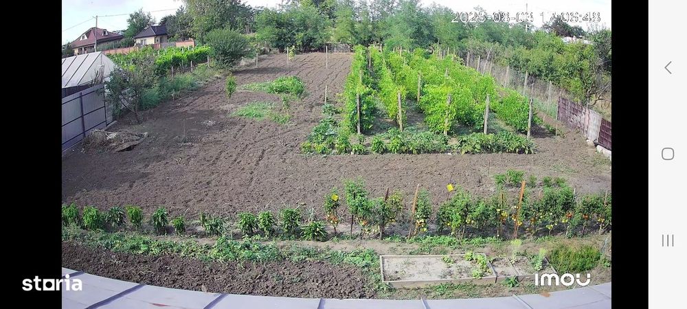 Casă cu 4 camere, curte mare, preț accesibil