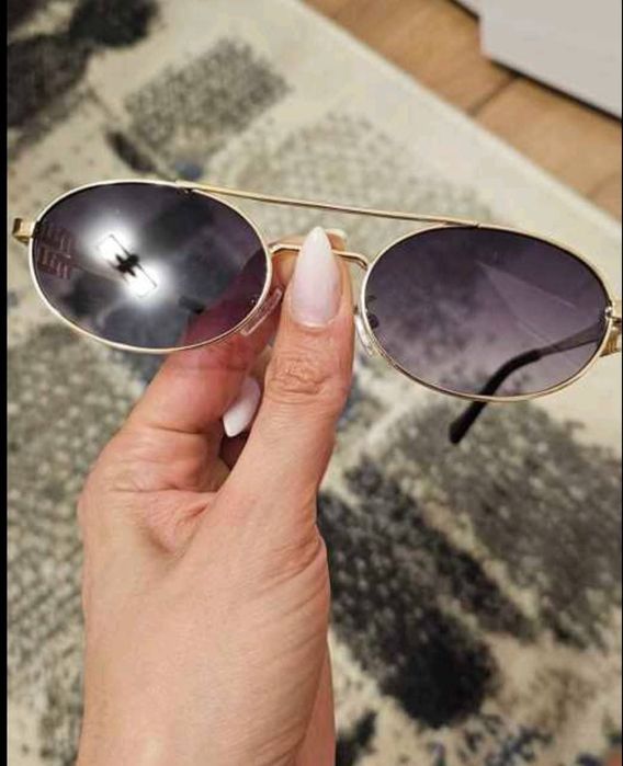 Ochelari de Soare Miu-Miu Luxury Edition UV400 Accesorizati cu Lant
