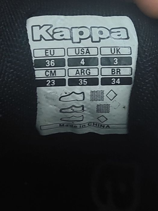 Vând  Adidași  Kappa