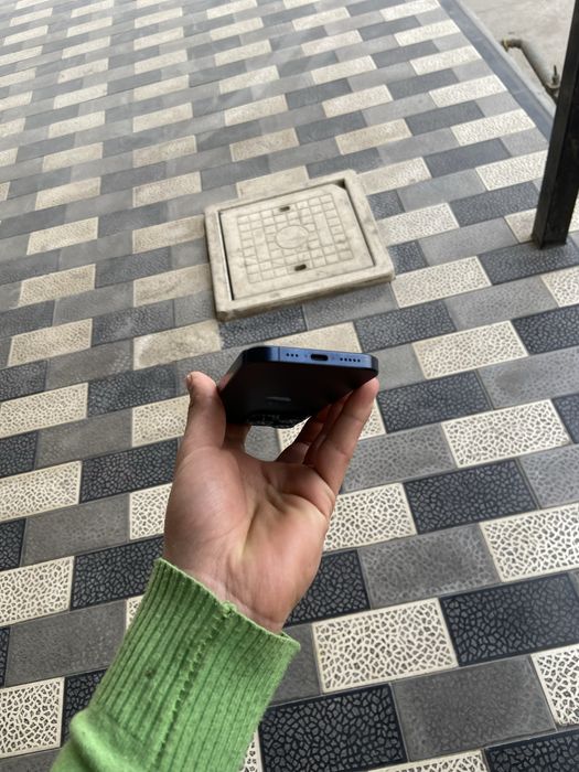 iPhone 15 pro 256 gb LLA