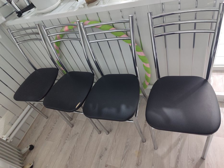 Срочно продам 4 студа