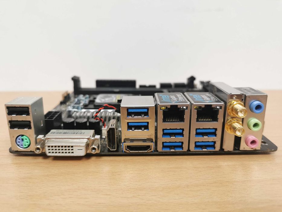 Asrock Z270M-ITX/ac дънна платка за Intel процесори сокет 1151