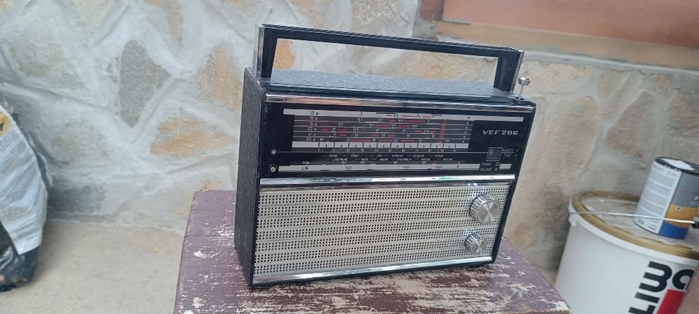 Старо радио VEF 206