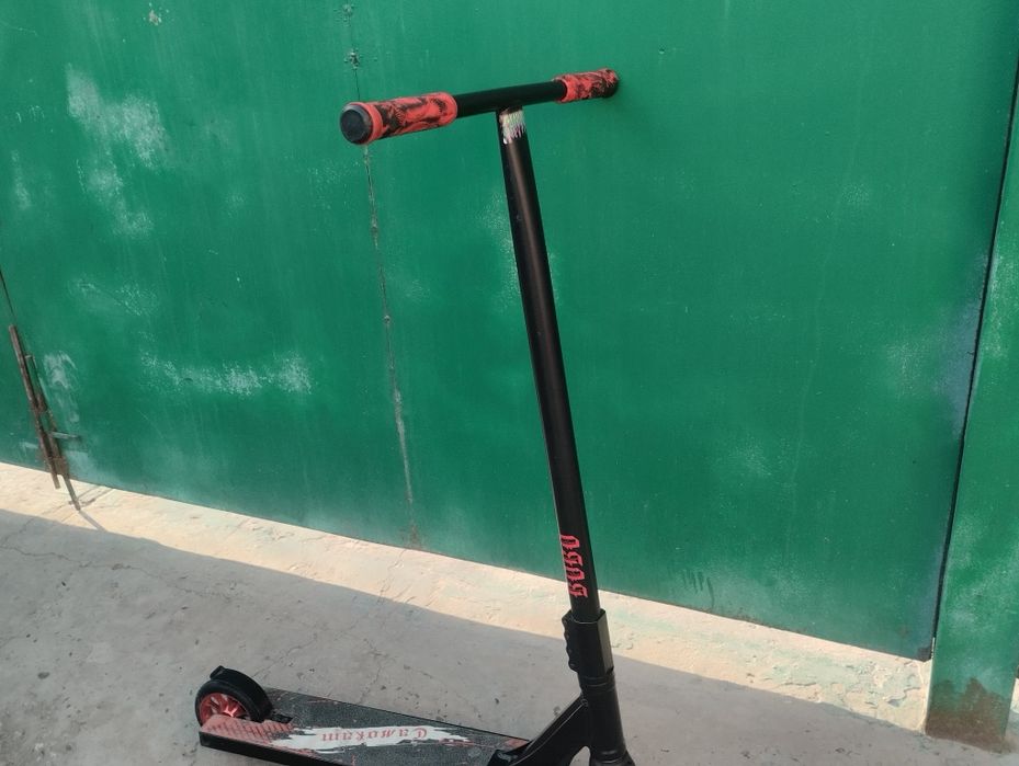 Самокат трюковой