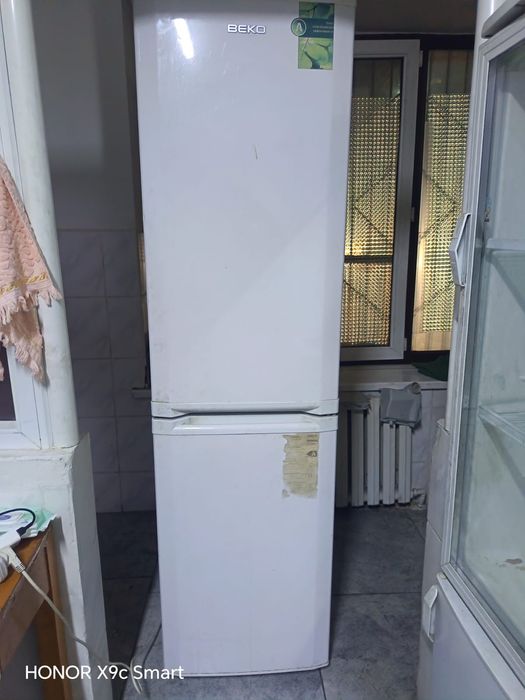 Продам холодильник