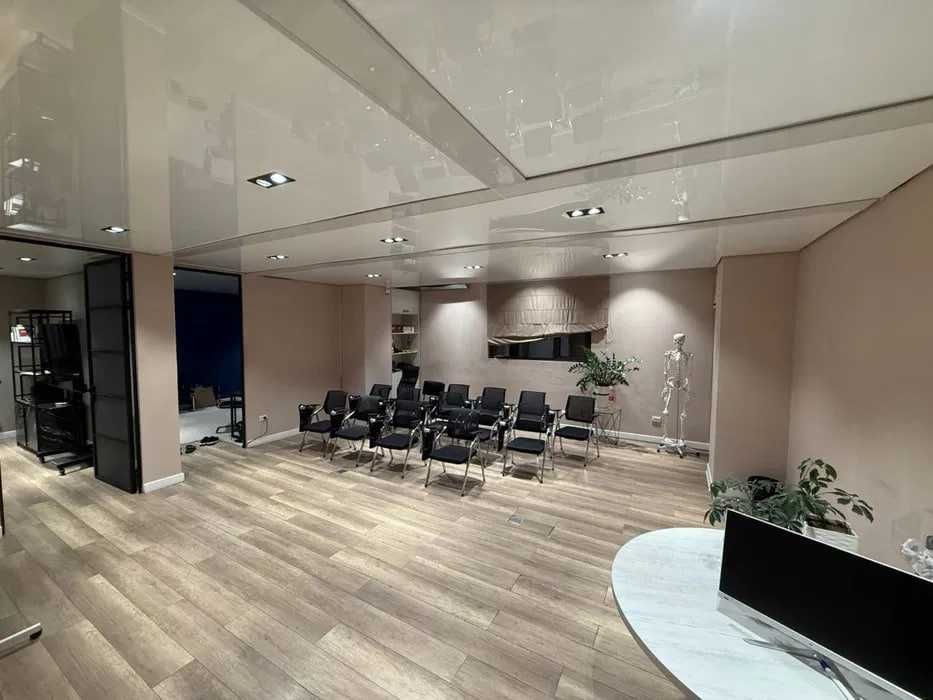 Продаётся помещение Паркентский 295м2