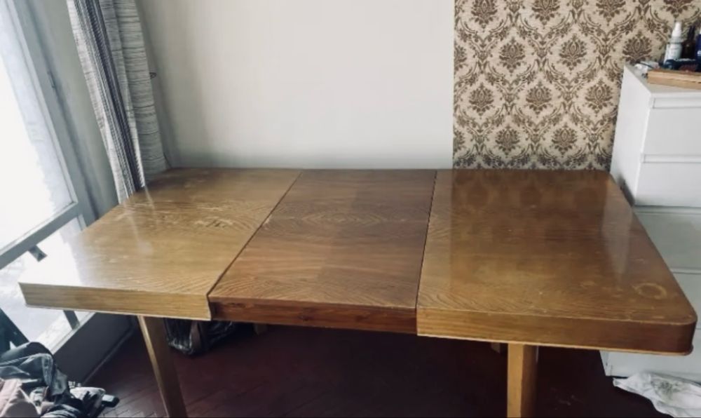 Дървена маса - разтегателна