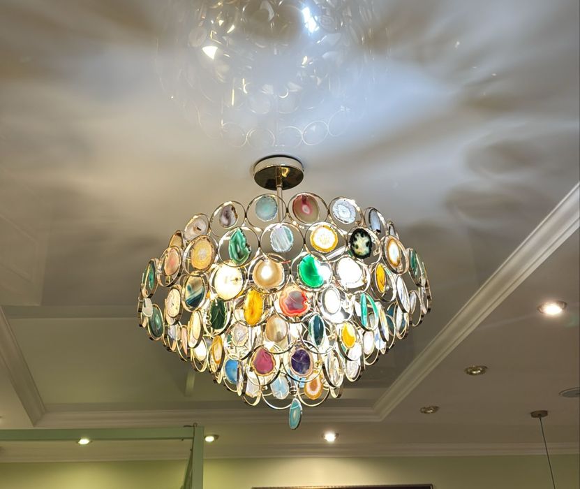 Срочно продам Люстру