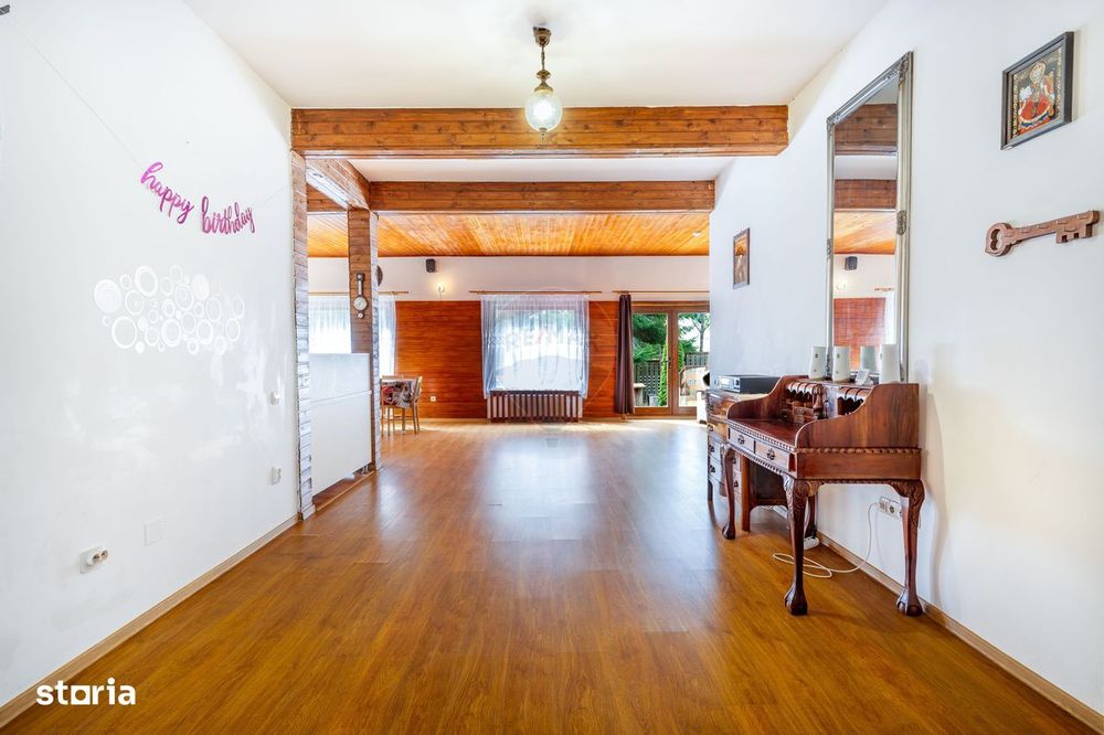 COM 0Cabana cu 7 camere de vânzare, 387 mp utili, 1300 mp teren!