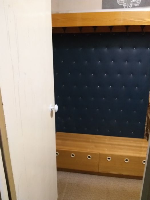 Продам  прихожую