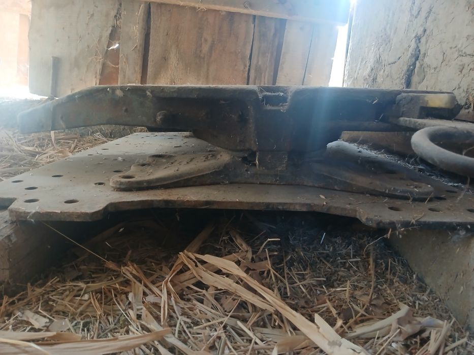 Евро.         . Седло