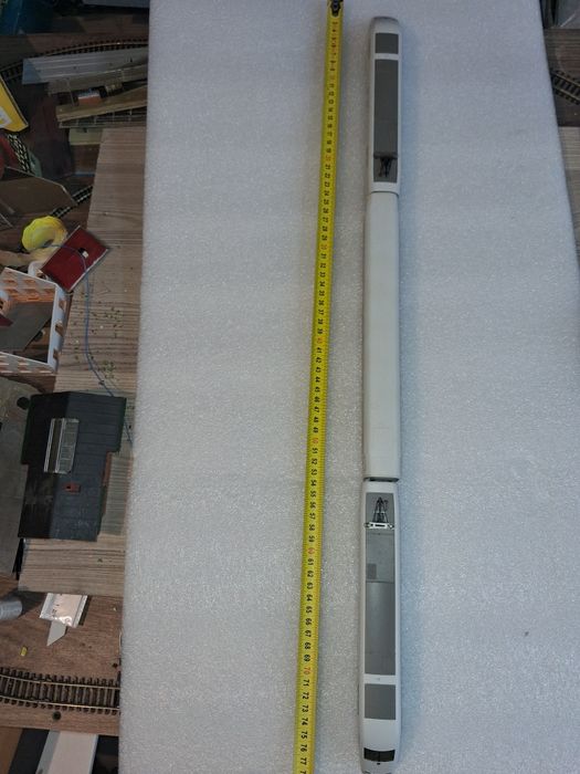 Automotor ICE fleischmann scara 1:87