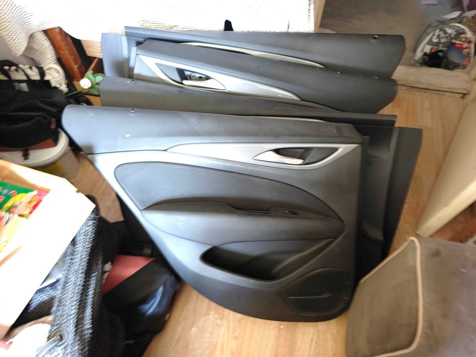 Седалки и кори за Opel insignia B