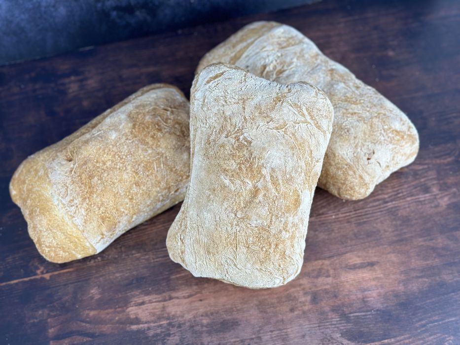 Круассаны, чиабатта, панини булочки