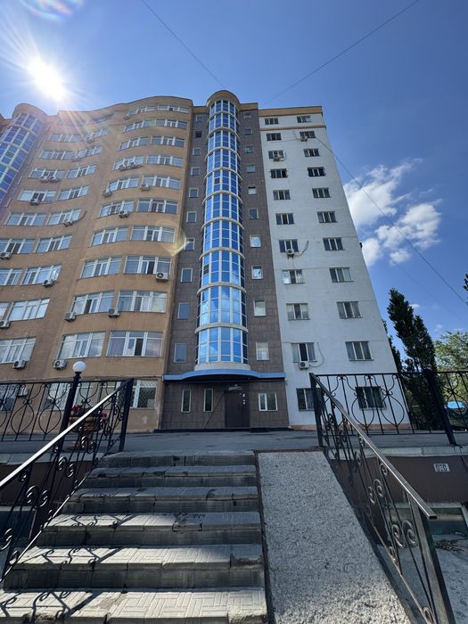 Продам 4-х квартиру