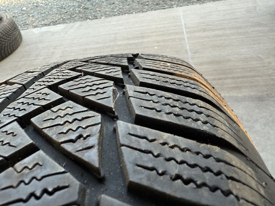 4бр. ОТЛИЧНИ Зимни Гуми 235/65R/17 -CONTINENTAL- DOT:3716- 6.4мм+5.6мм