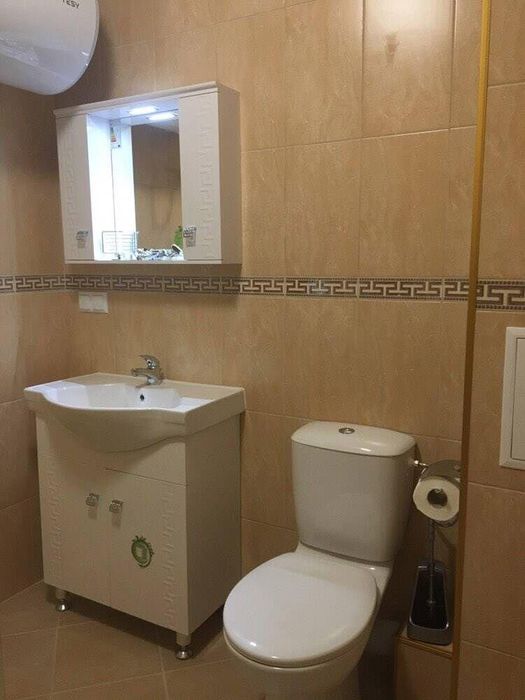 Дава се под наем Двустаен апартамент в Бургас, Зорница - 70 кв.м за 612 € - Снимка #4