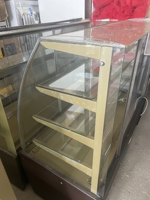 Витрина кондитерская