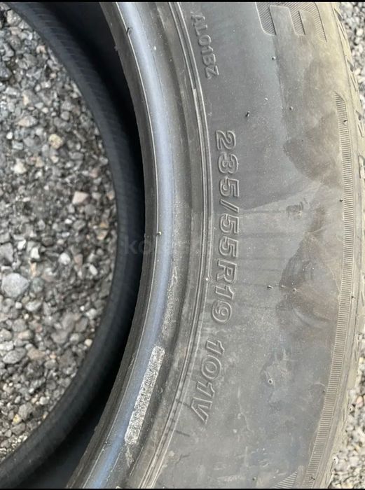 Шины Bridgestone 235/55/19
