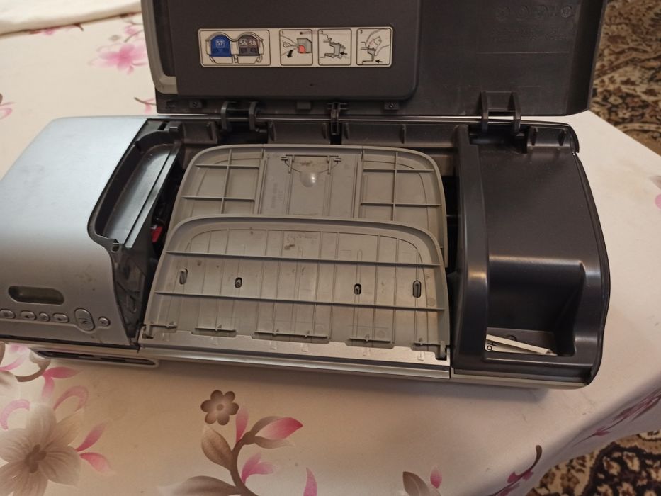 Продается принтер HP катреджный