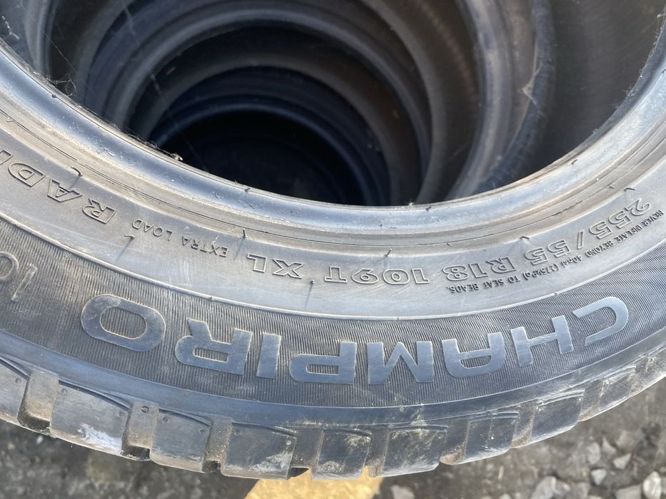 На 18 255/55  4 в наличии