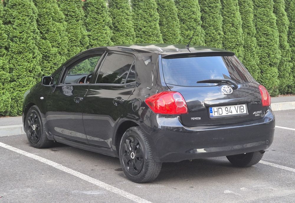 Toyota Auris 1.4D-4D 90CP - Automată
