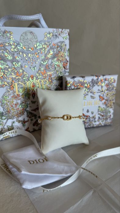Bratara Dior aurie
