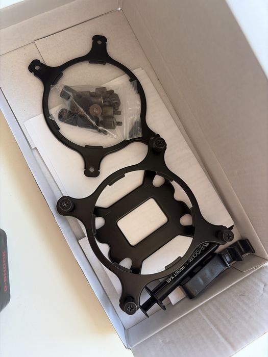 Продам водянку ID-Cooling FX240 Pro Black