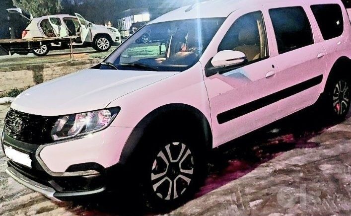 Lada largus cross