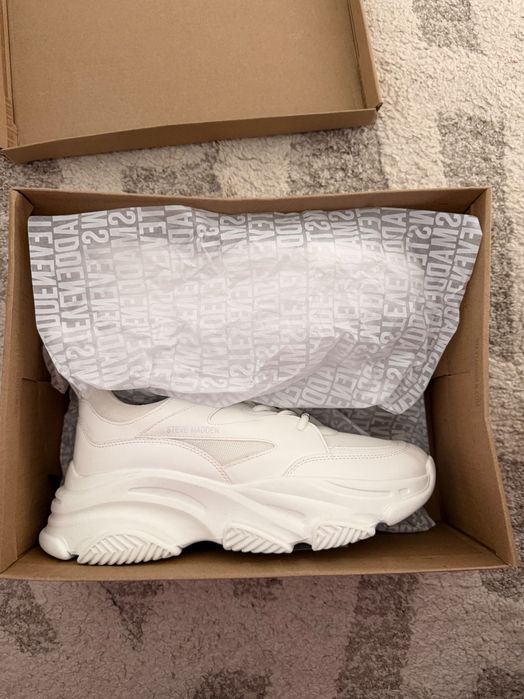Steve Madden Progressive WHITE 39