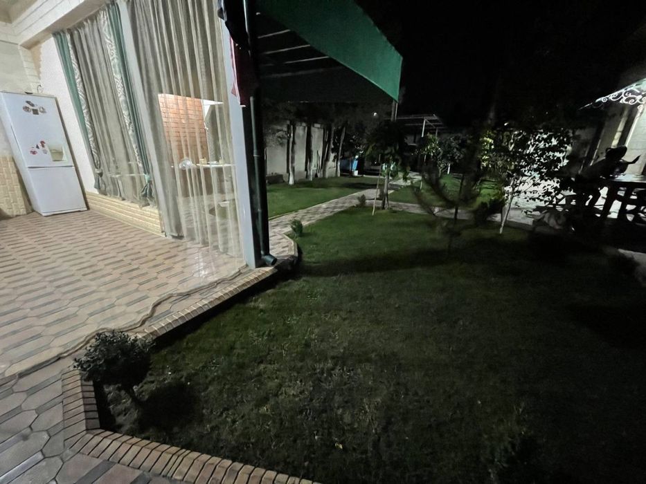 Сдается дом. В тихом, прохладном, экологически чистом районе.: 1 000 у ...