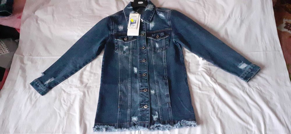 Geacă de blugi băieți  mărimea  L  și XS