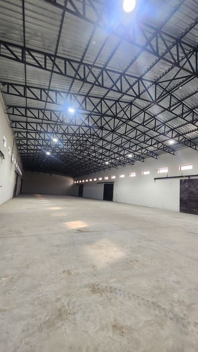 Сдаётся в аренду  ангарная помишения