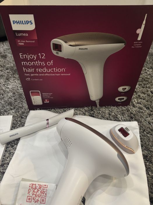 Фотоепилатор Philips Lumea 7000