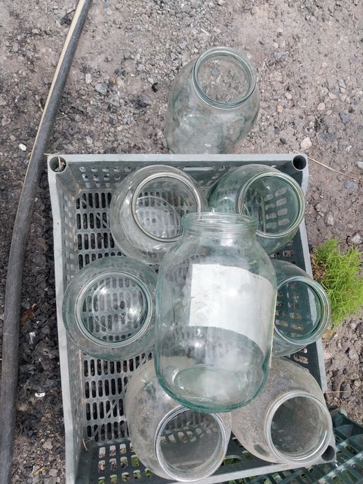 Продаю банки 3л.2л