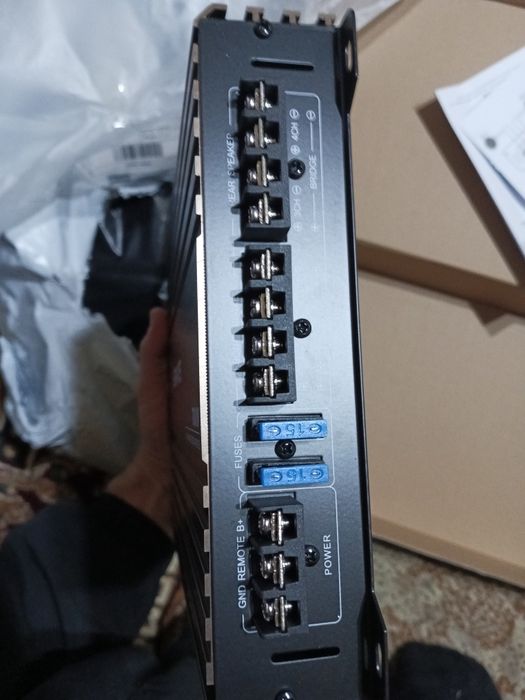 Усилитель мощности автомобиля Bermans 7800W