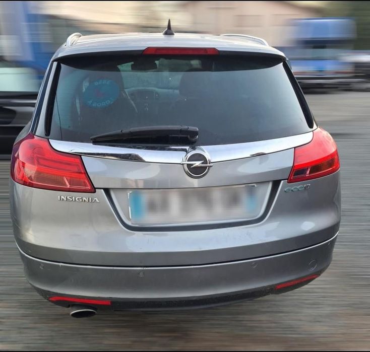 Fata usa interioara stângă fata Opel Insignia A