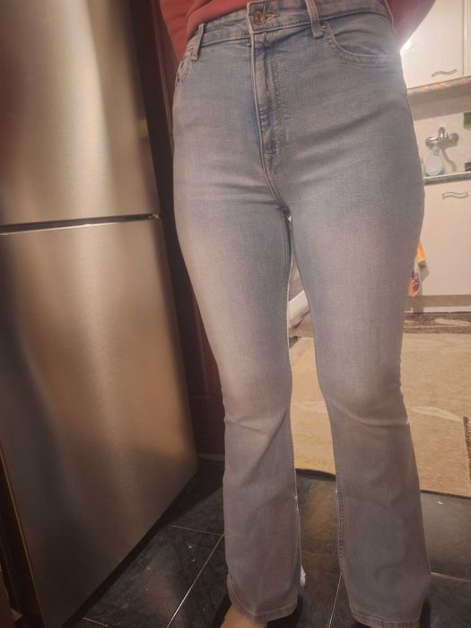 Дамски дънки Bershka 38-ми номер