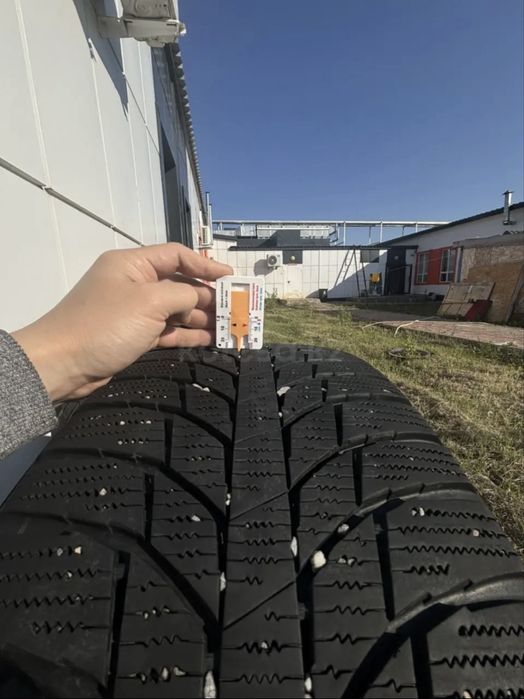 Продам резину R19 255/50 зима