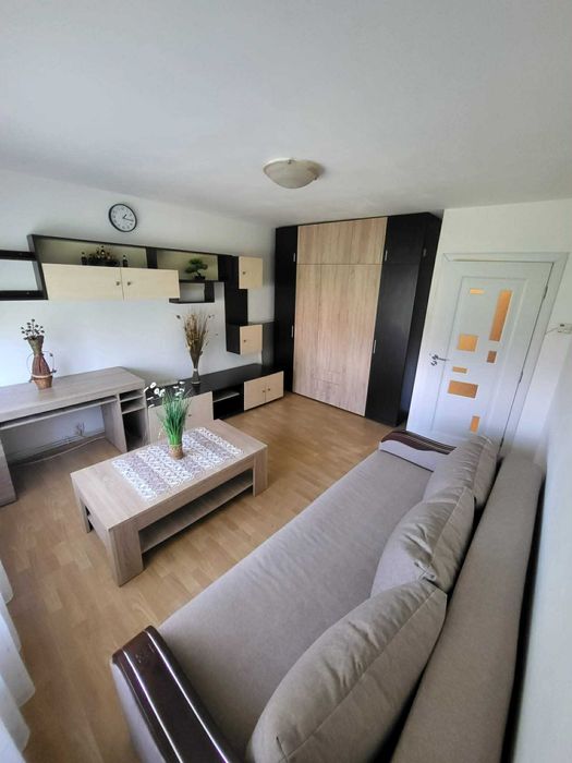Apartament cu o camera de vanzare