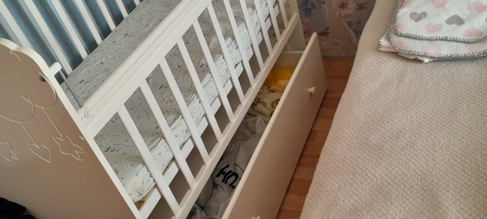 Детская кроватка