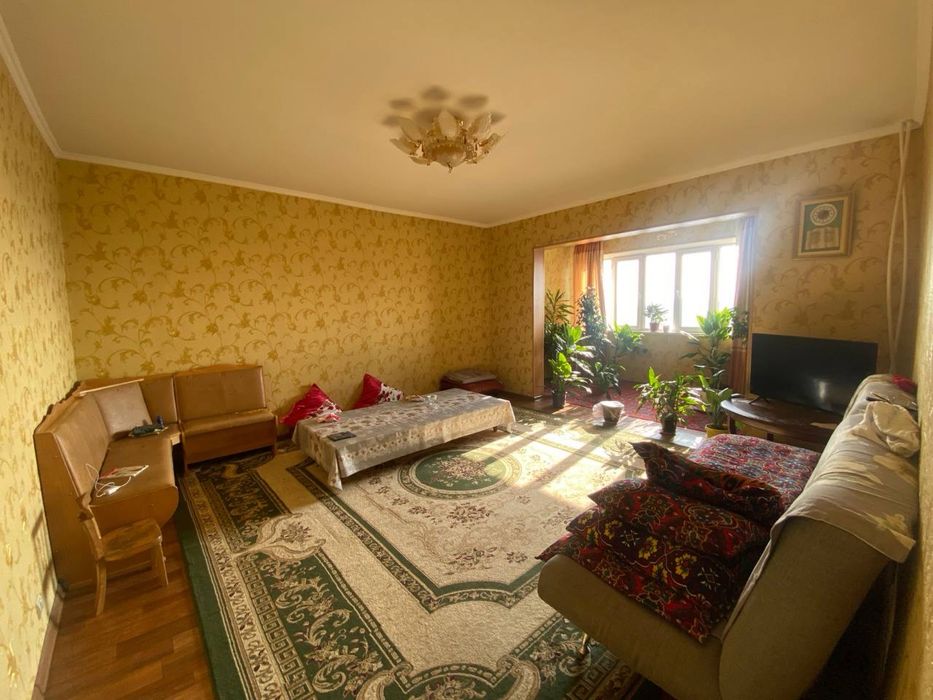 Продается 5-комнатная квартира, улица Мавлона Риёзий, ор-р Паркентский