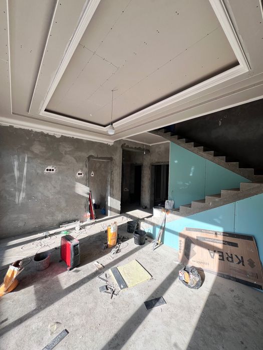 Продается новый коттедж состоит из 2 соток дом- 300квадратов 7 комнат